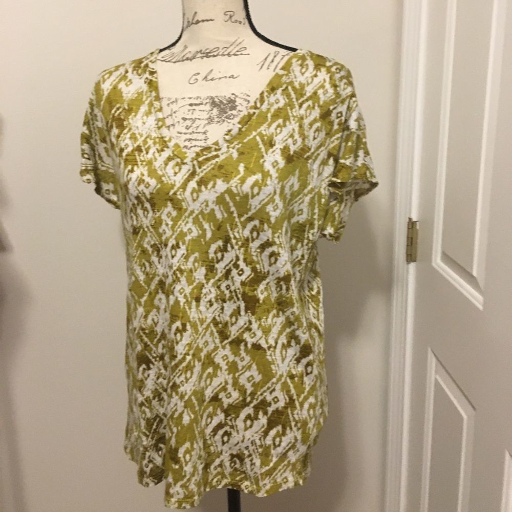 Pendleton Womens Small 100% Linen V-Neck Ikat Print Top Chartreuse Green White